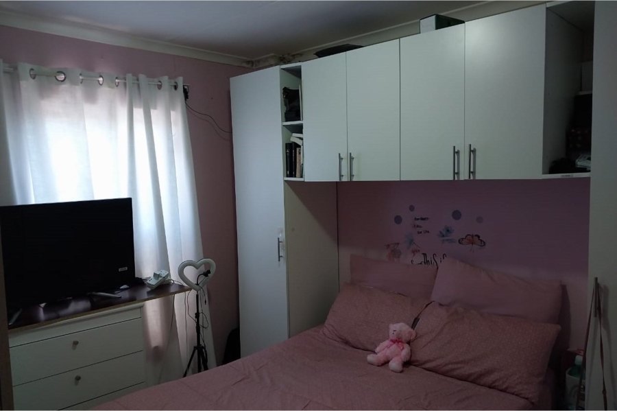 1 Bedroom Property for Sale in Moorreesburg Western Cape